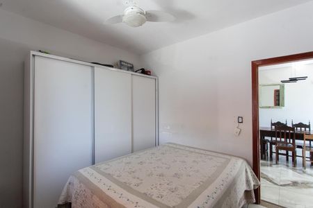 Casa à venda com 360m², 3 quartos e 5 vagasSuíte