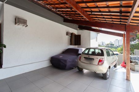 Casa à venda com 360m², 3 quartos e 5 vagasGaragem