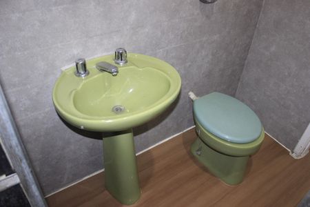 Casa à venda com 172m², 4 quartos e 1 vagaBanheiro 