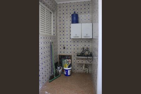 Casa à venda com 172m², 4 quartos e 1 vagaÁrea de Serviço