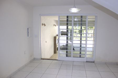 Casa à venda com 172m², 4 quartos e 1 vagaSala