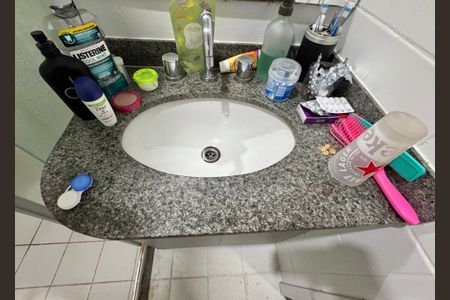 Casa de condomínio para alugar com 140m², 3 quartos e 1 vagaSuíte - Banheiro