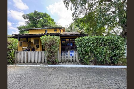 Casa de condomínio para alugar com 140m², 3 quartos e 1 vagaFachada