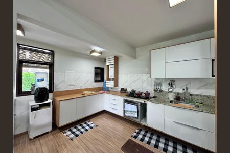 Casa de condomínio para alugar com 140m², 3 quartos e 1 vagaCozinha