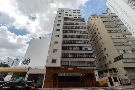 Apartamento para alugar com 54m², 1 quarto e sem vaga Apartamento para alugar com 54m², 1 quarto e sem vagaFachada