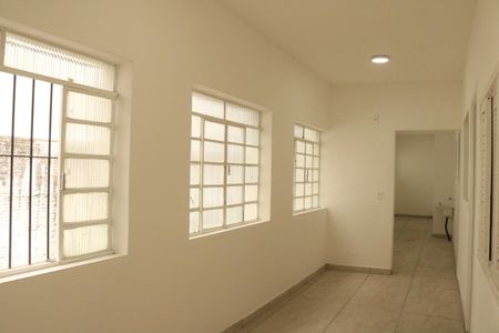 Casa à venda com 500m², 2 quartos e 3 vagasCorredor