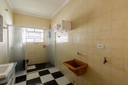 Casa à venda com 290m², 2 quartos e 2 vagasBanheiro