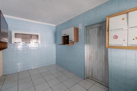 Casa à venda com 290m², 2 quartos e 2 vagasCozinha