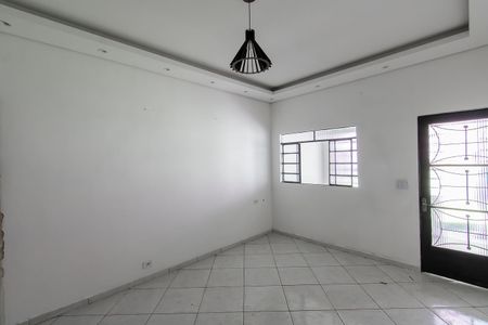 Casa à venda com 290m², 2 quartos e 2 vagasSala
