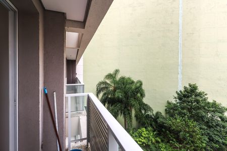 Studio à venda com 28m², 1 quarto e sem vaga Studio à venda com 28m², 1 quarto e sem vagaVaranda