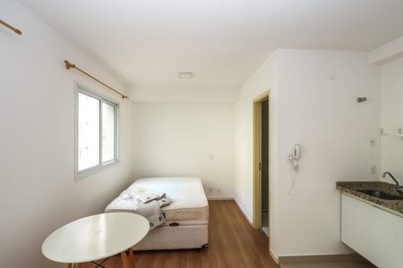 Studio à venda com 28m², 1 quarto e sem vaga Studio à venda com 28m², 1 quarto e sem vaga Sala/Quarto e Cozinha