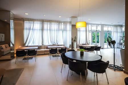 Studio à venda com 28m², 1 quarto e sem vaga Studio à venda com 28m², 1 quarto e sem vagaÁrea comum - Salão de festas