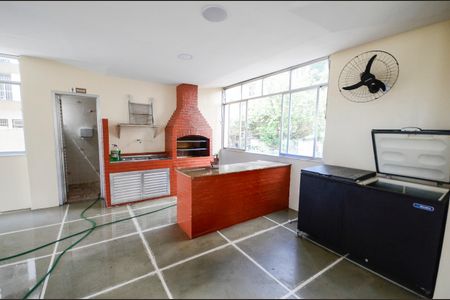Apartamento à venda com 55m², 2 quartos e sem vaga Apartamento à venda com 55m², 2 quartos e sem vagaÁrea comum - Churrasqueira
