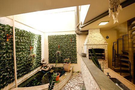 Casa à venda com 320m², 4 quartos e 7 vagasÁrea Externa