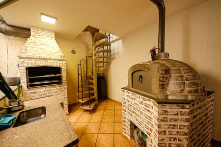 Casa à venda com 320m², 4 quartos e 7 vagasÁrea Externa