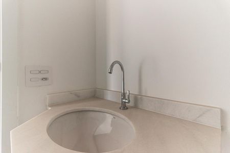 Studio à venda com 28m², 1 quarto e sem vaga Studio à venda com 28m², 1 quarto e sem vagaBanheiro