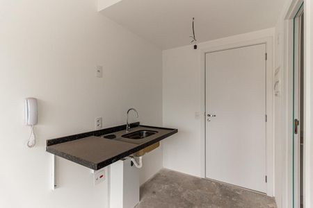 Studio à venda com 28m², 1 quarto e sem vaga Studio à venda com 28m², 1 quarto e sem vagaCozinha
