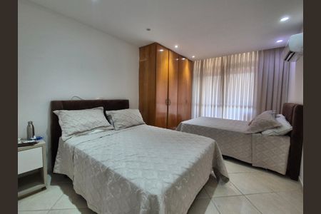 Apartamento à venda com 119m², 3 quartos e 2 vagas Apartamento à venda com 119m², 3 quartos e 2 vagasQuarto