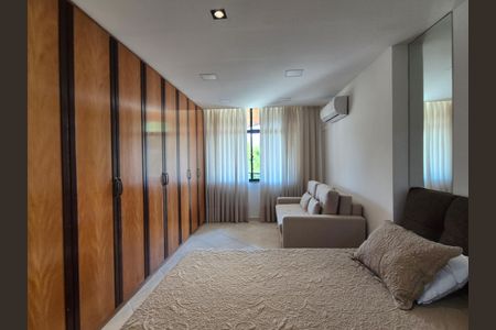 Apartamento à venda com 119m², 3 quartos e 2 vagas Apartamento à venda com 119m², 3 quartos e 2 vagasSuite 1