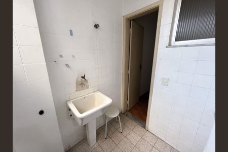 Apartamento à venda com 55m², 1 quarto e 1 vaga Apartamento à venda com 55m², 1 quarto e 1 vagaÁrea de Serviço