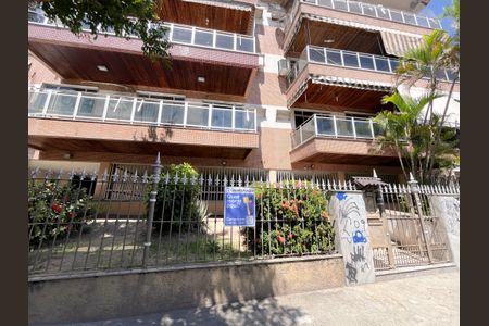 Apartamento à venda com 55m², 1 quarto e 1 vaga Apartamento à venda com 55m², 1 quarto e 1 vagaFachada do Prédio