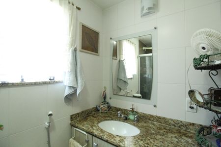 Casa à venda com 119m², 2 quartos e 1 vagaBanheiro da suíte 