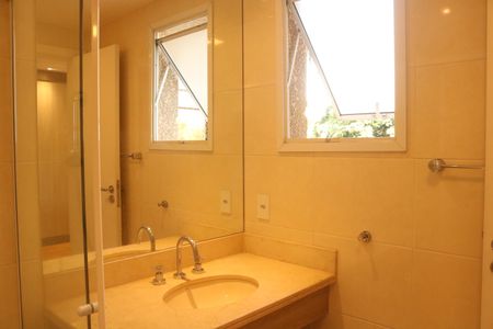 Apartamento para alugar com 135m², 3 quartos e 3 vagasBanheiro da Suíte 1