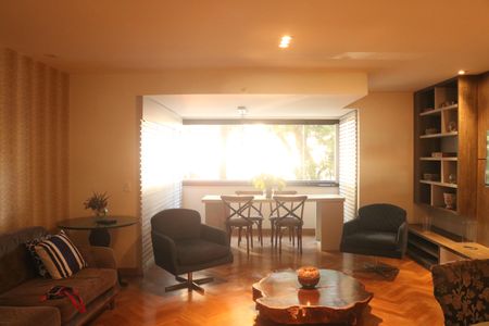 Apartamento para alugar com 135m², 3 quartos e 3 vagasSala