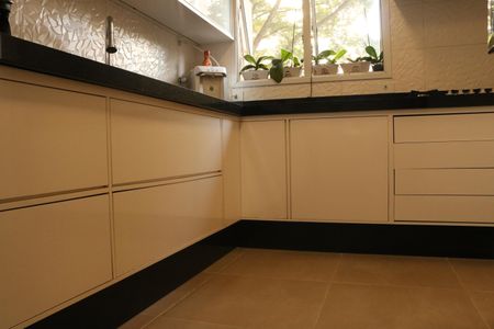 Apartamento para alugar com 135m², 3 quartos e 3 vagasCozinha