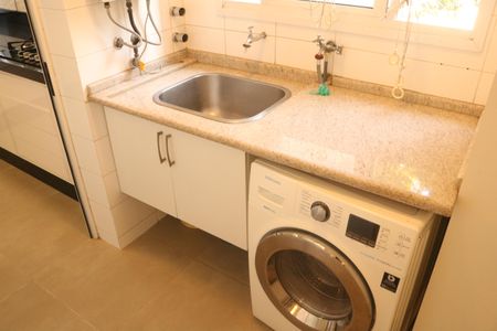 Apartamento para alugar com 135m², 3 quartos e 3 vagasÁrea de Serviço