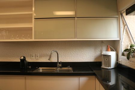 Apartamento para alugar com 135m², 3 quartos e 3 vagasCozinha