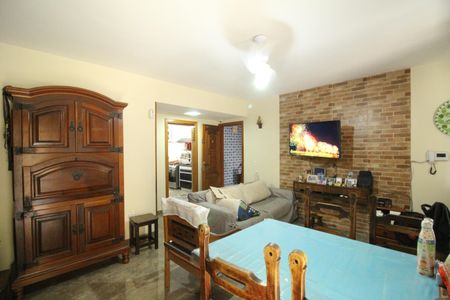 Casa à venda com 113m², 3 quartos e 1 vagaSala