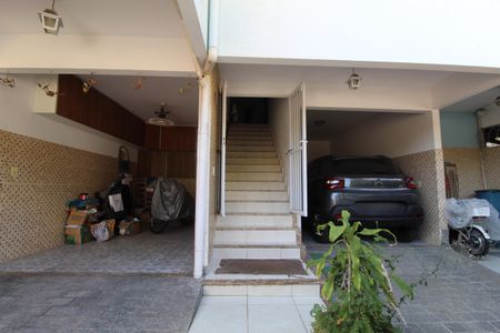 Casa à venda com 113m², 3 quartos e 1 vagaEntrada