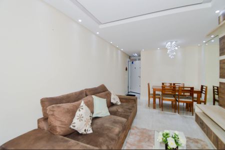 Apartamento para alugar com 77m², 3 quartos e 2 vagasSala