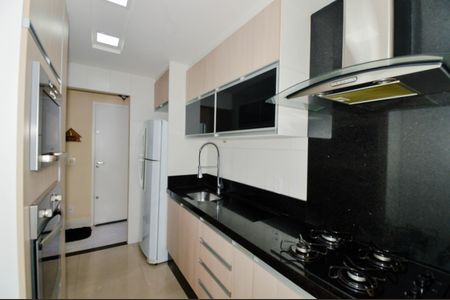 Apartamento para alugar com 77m², 3 quartos e 2 vagasCozinha