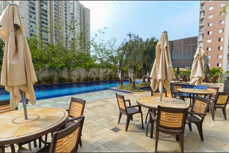 Apartamento para alugar com 77m², 3 quartos e 2 vagasÁrea comum - Piscina