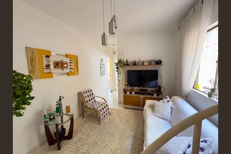 Apartamento à venda com 120m², 2 quartos e 1 vagaSala