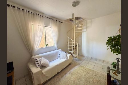 Apartamento à venda com 120m², 2 quartos e 1 vagaSala