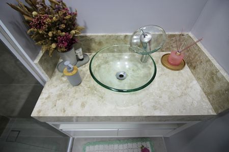 Apartamento à venda com 80m², 3 quartos e 2 vagasBanheiro Social