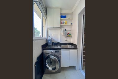 Apartamento à venda com 64m², 2 quartos e 1 vagaÁrea de Serviço