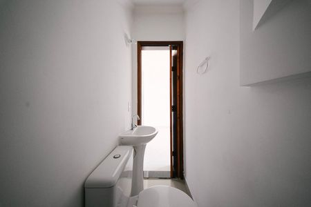 Lavabo de casa de condomínio para alugar com 3 quartos, 72m² em Vila Granada, São Paulo