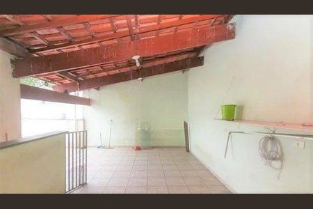 Casa à venda com 480m², 2 quartos e 2 vagas