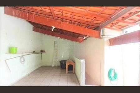 Casa à venda com 480m², 2 quartos e 2 vagas