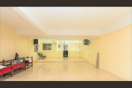 Casa à venda com 480m², 2 quartos e 2 vagas