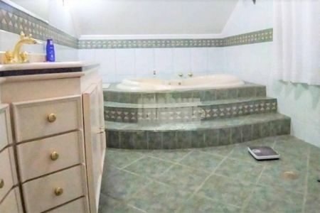 Casa à venda com 300m², 4 quartos e 4 vagas