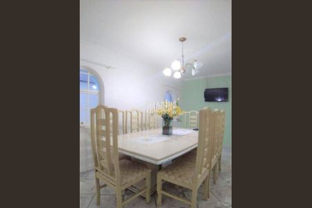 Casa à venda com 300m², 4 quartos e 4 vagas