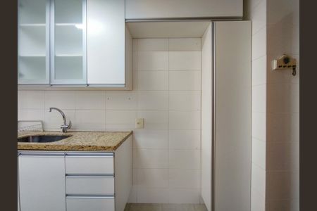 Apartamento à venda com 80m², 2 quartos e 1 vagaCozinha