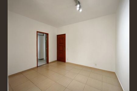 Apartamento à venda com 80m², 2 quartos e 1 vagaSala