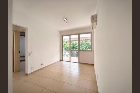 Apartamento à venda com 80m², 2 quartos e 1 vagaSala