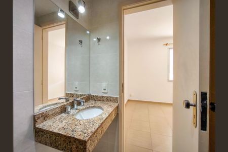 Apartamento à venda com 80m², 2 quartos e 1 vagaBanheiro da Suíte